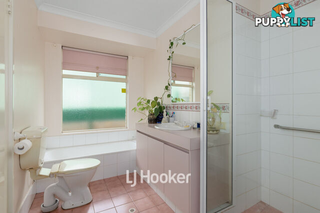 6 Protea Pass GLEN IRIS WA 6230