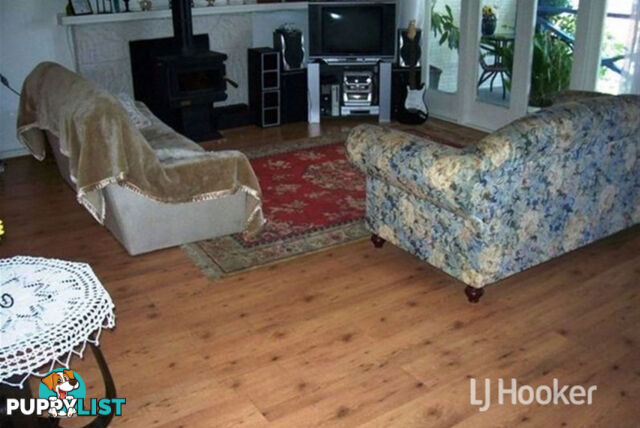 9 York Road COLLIE WA 6225