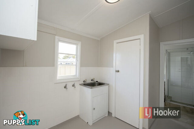 11 Lowe Street CAREY PARK WA 6230