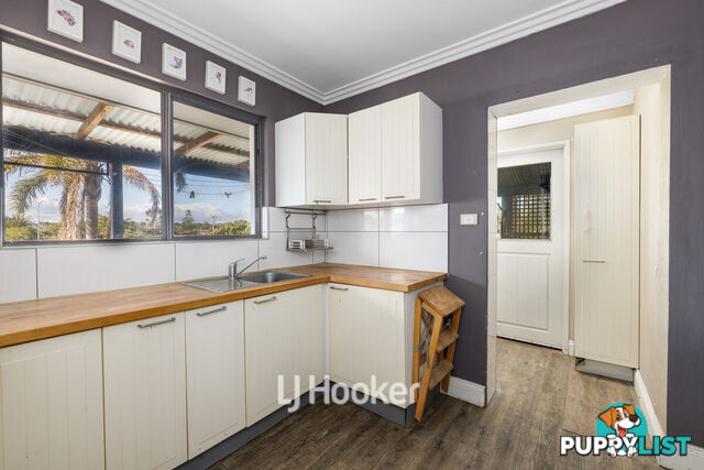 31 Slee Place WITHERS WA 6230