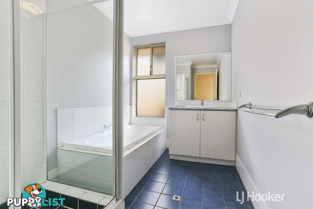 20 Robinia Rise COLLIE WA 6225