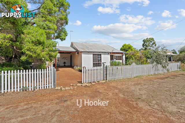 35 Coombes Street COLLIE WA 6225