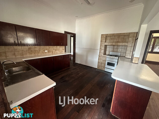 32 Queensbury Street SOUTH BUNBURY WA 6230