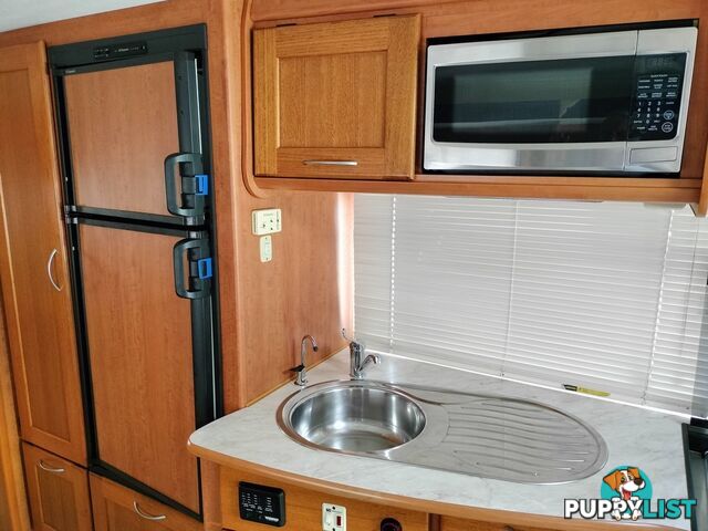 2008 Winnebago Longreach NQR450 Motorhome