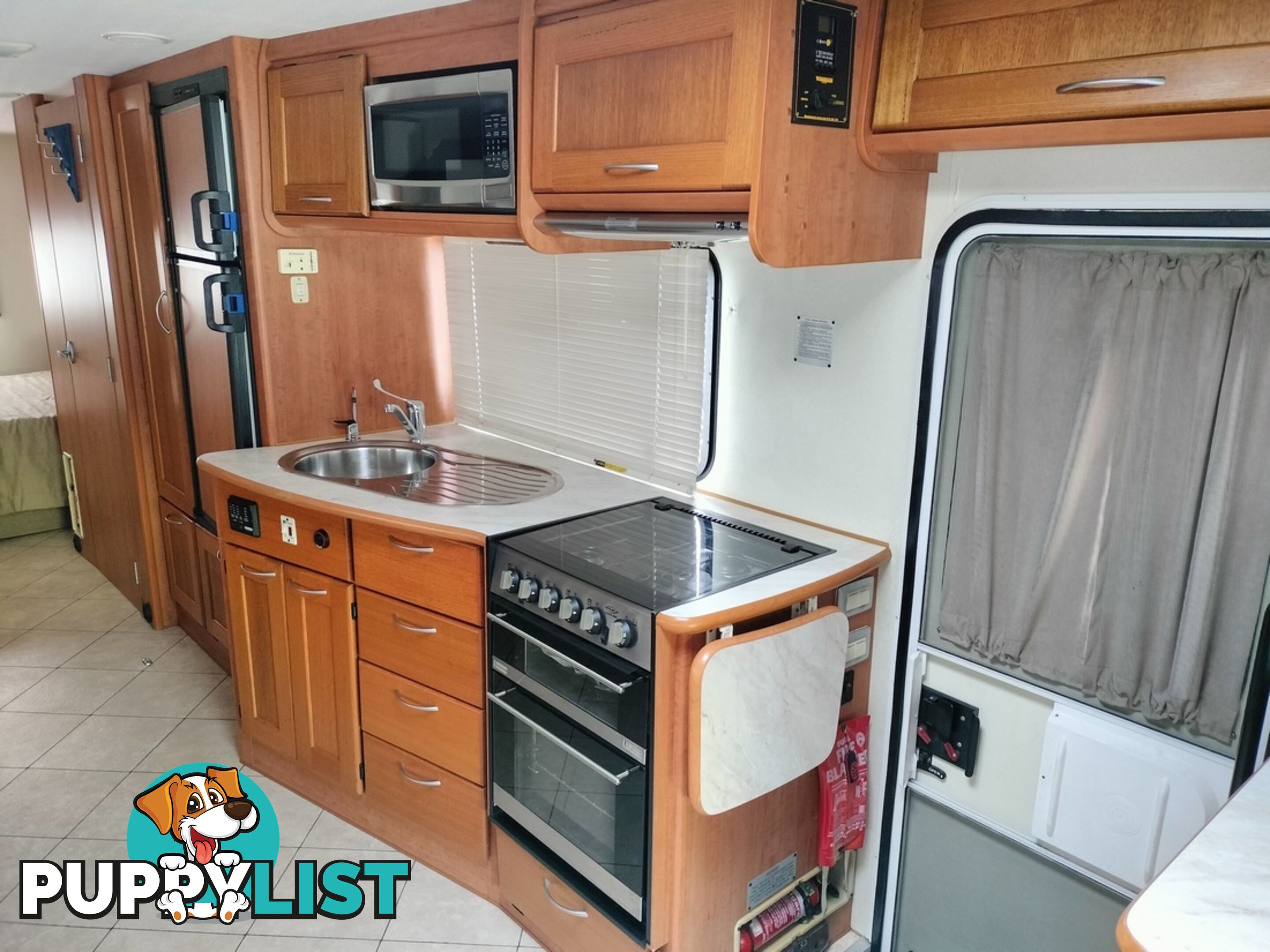 2008 Winnebago Longreach NQR450 Motorhome