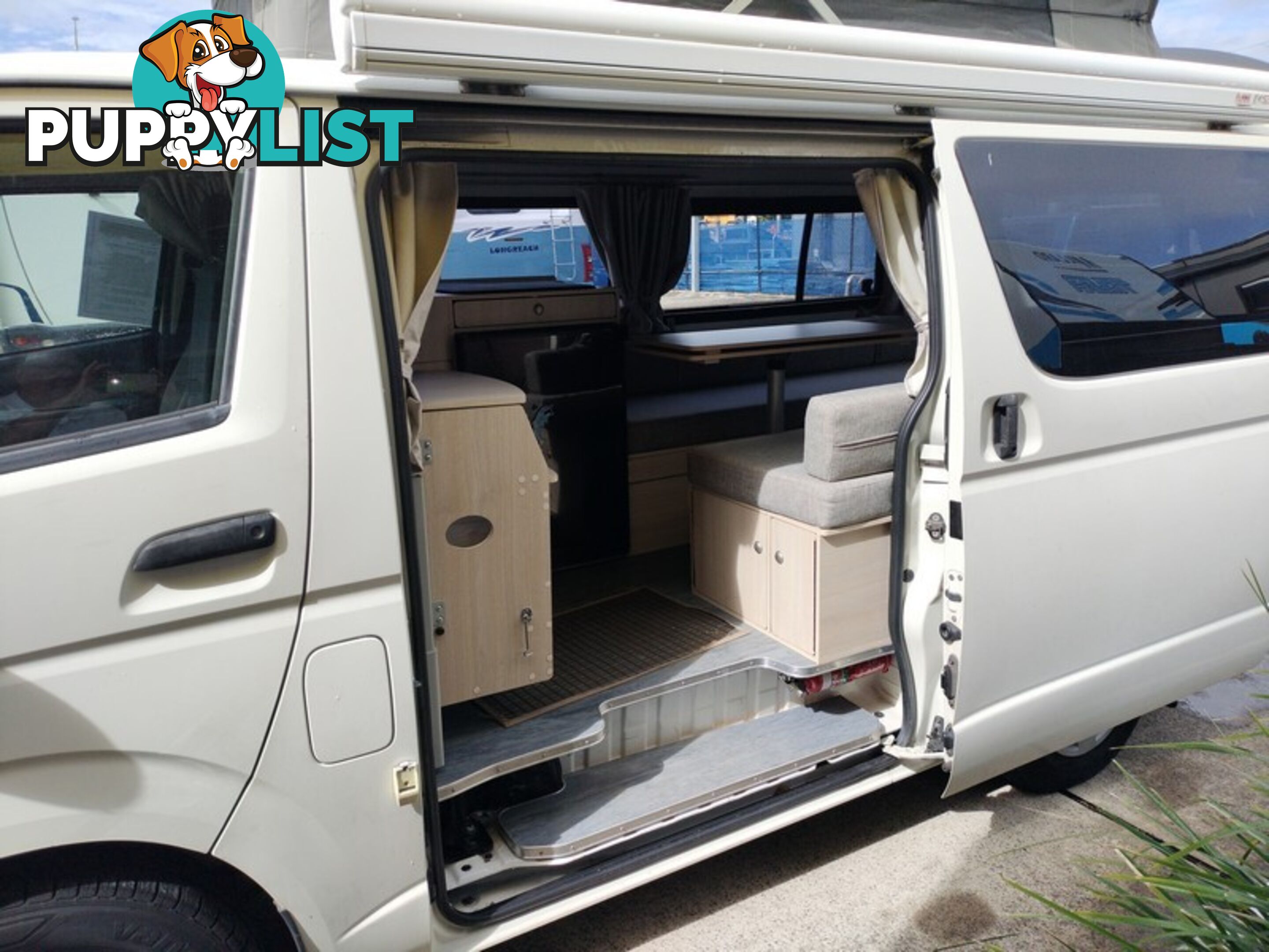 2012 Toyota HiAce Camper PopTop