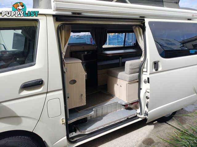 2012 Toyota HiAce Camper PopTop