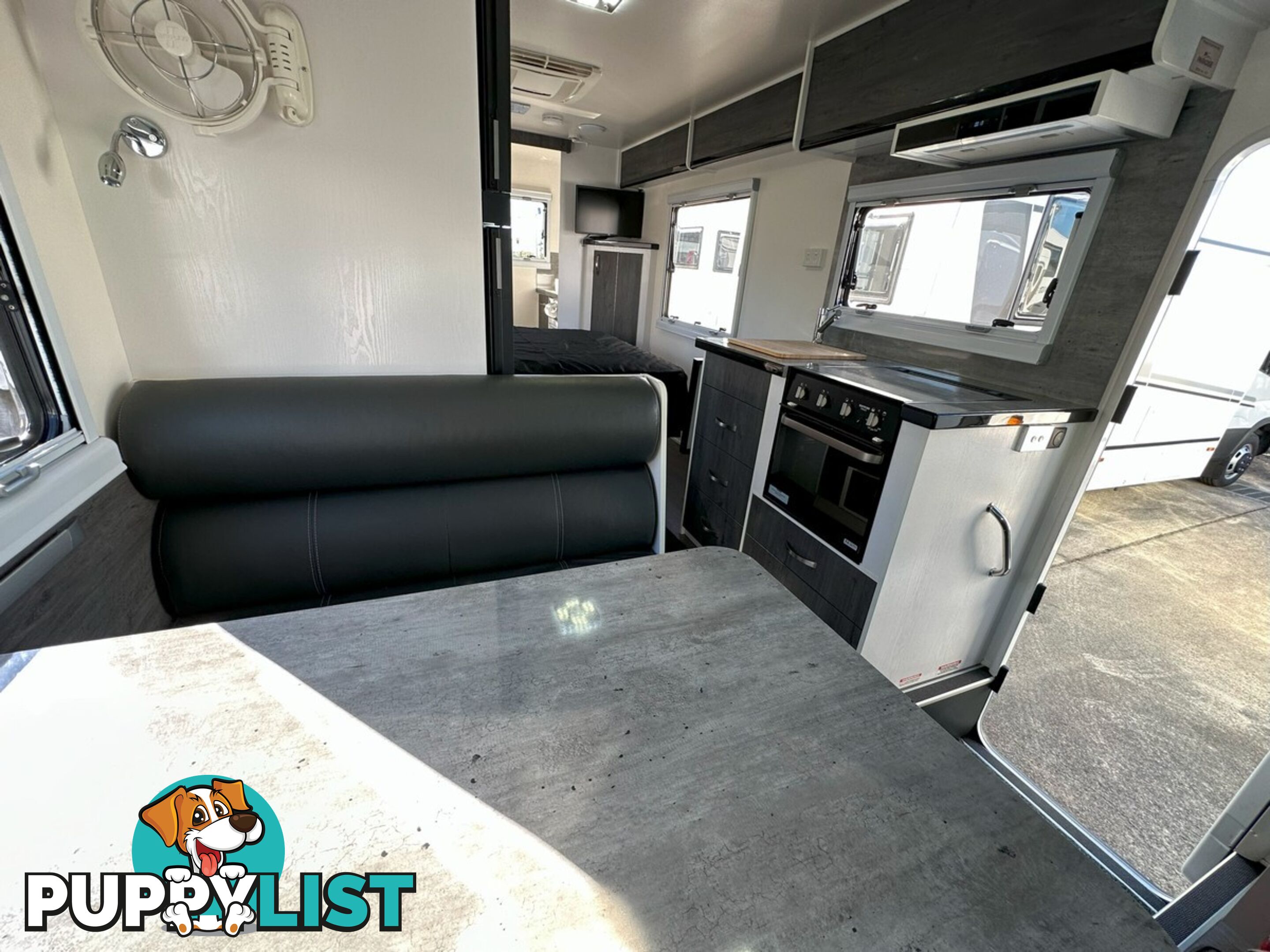 2022 IVECO / PARADISE Spark
