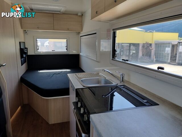 2021 Suncamper Sovereign Motorhome 23ft