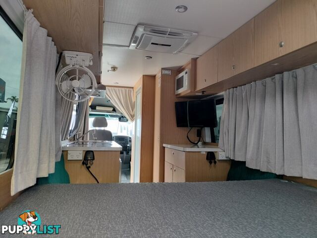 2017 Winnebago Mercedes Campervan 23ft