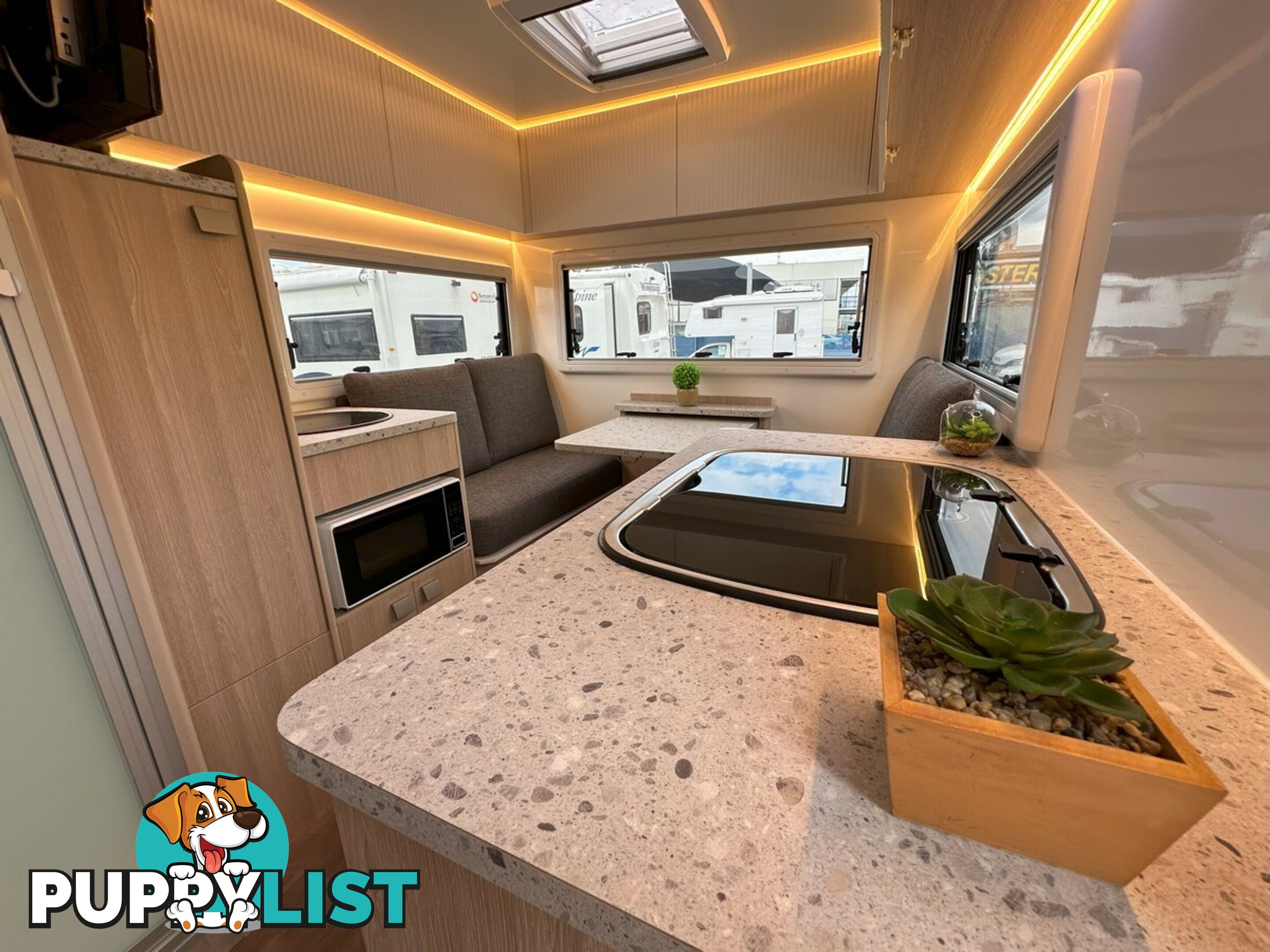 2025 SUNCAMPER Sherwood E2 4x2