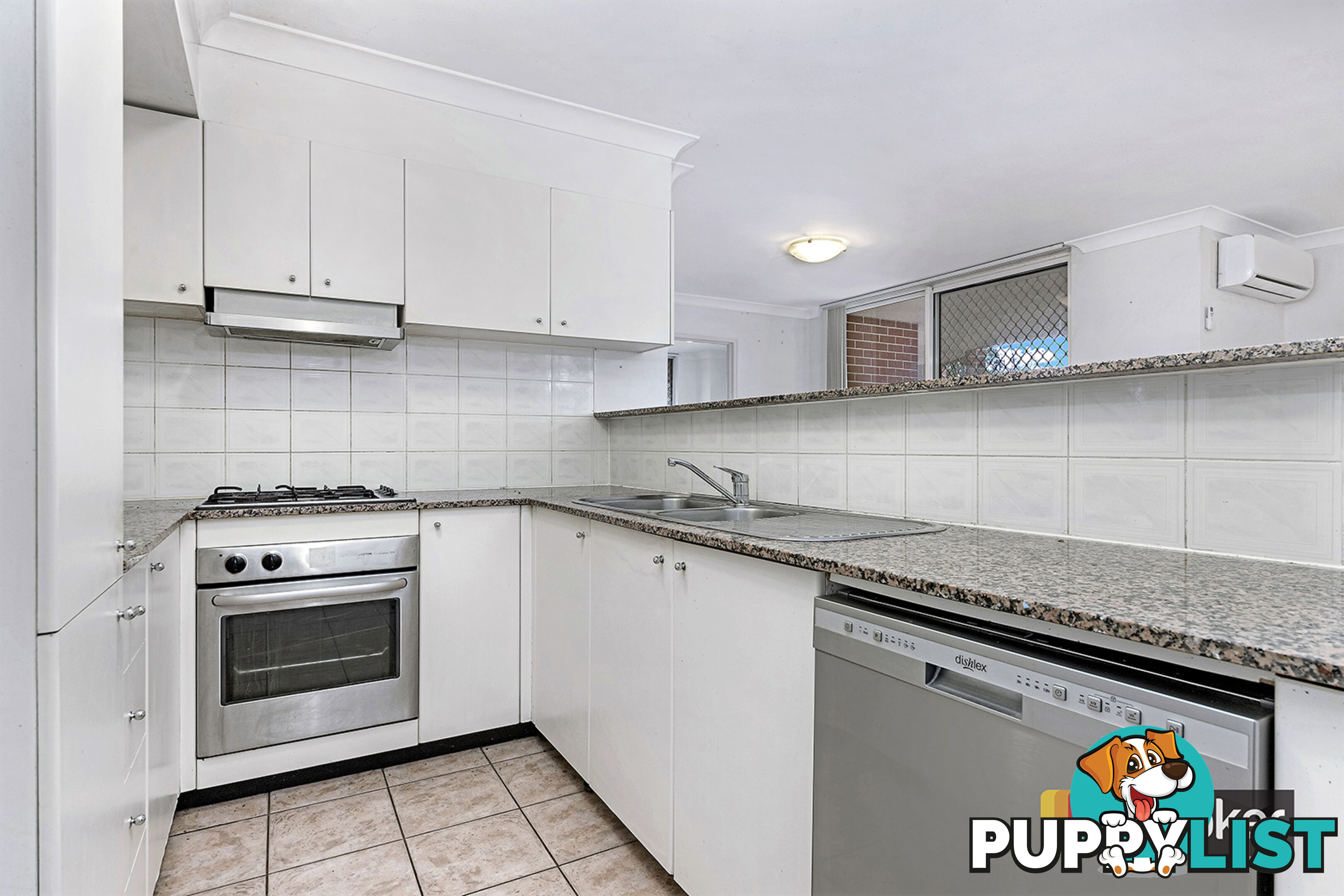 2/2 Macquarie Rd AUBURN NSW 2144