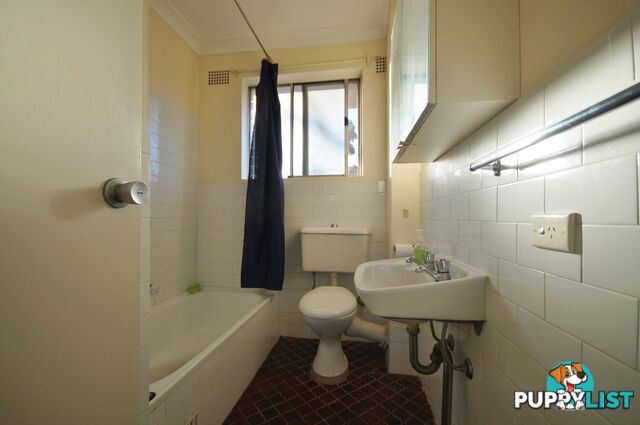 16/11a Cambridge St GLADESVILLE NSW 2111