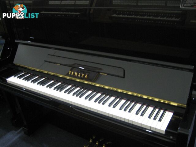 YAMAHA PIANO