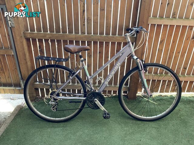 Schwinn Hybrid Bike - Good condition