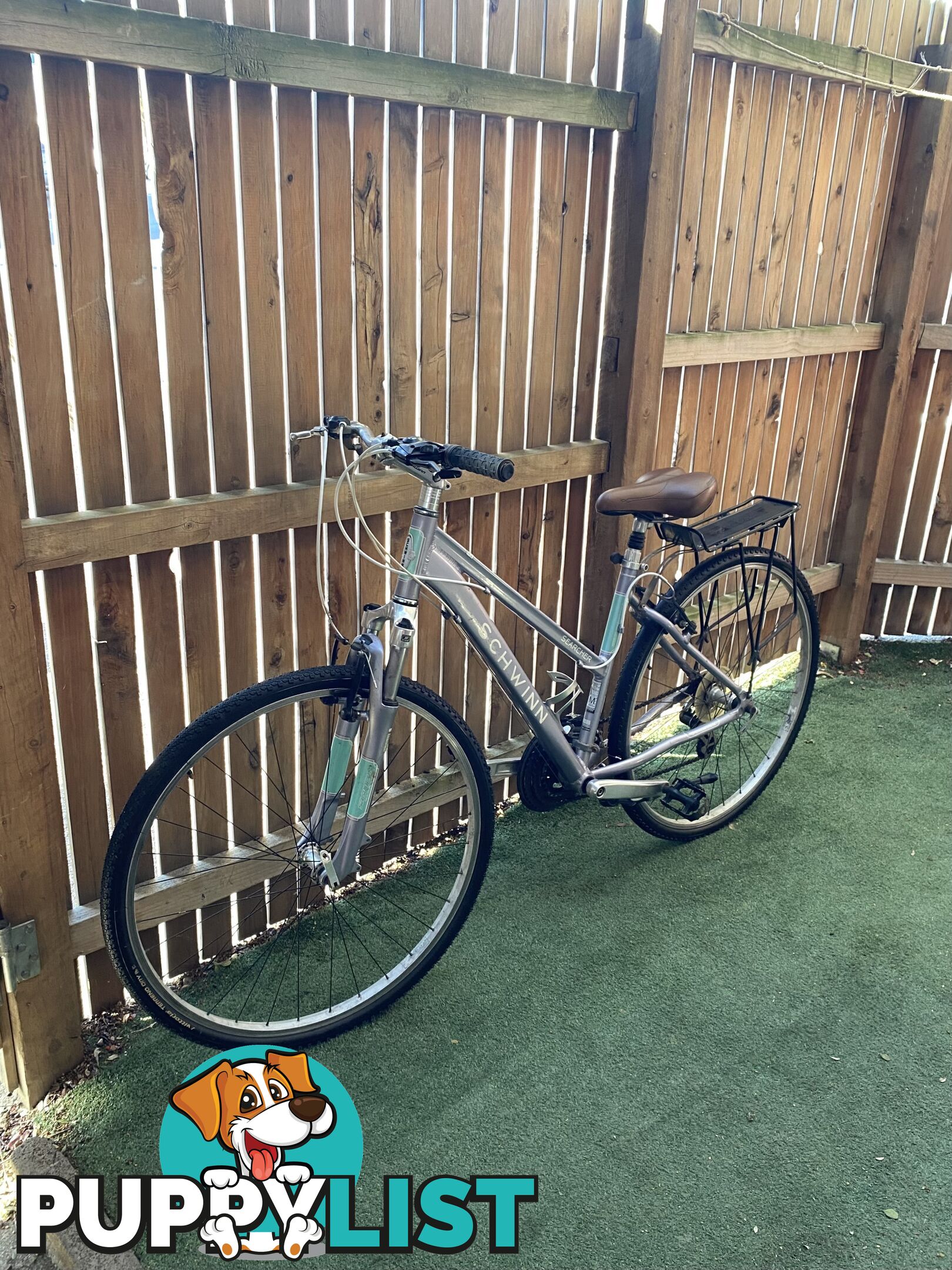 Schwinn Hybrid Bike - Good condition