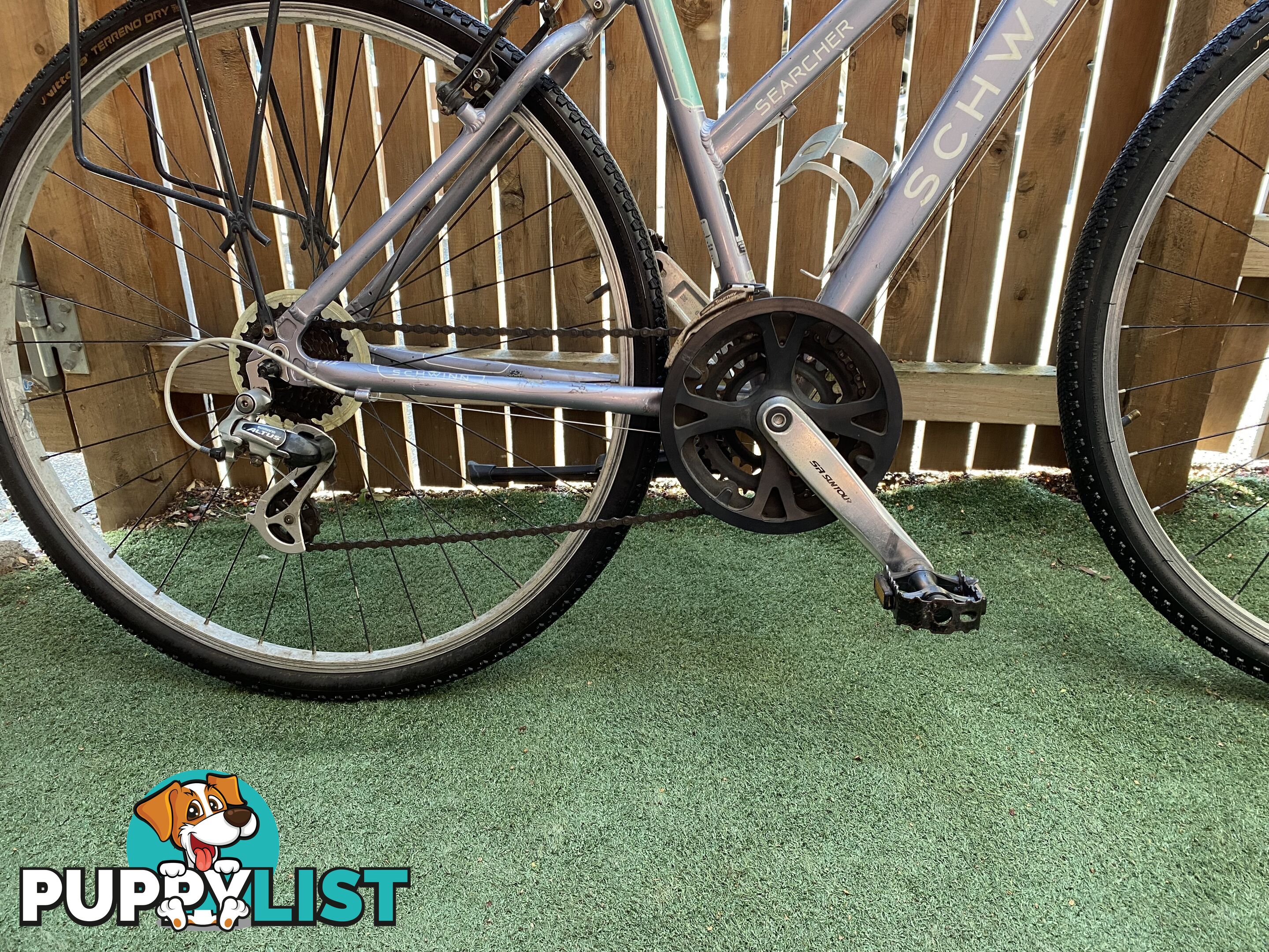 Schwinn Hybrid Bike - Good condition