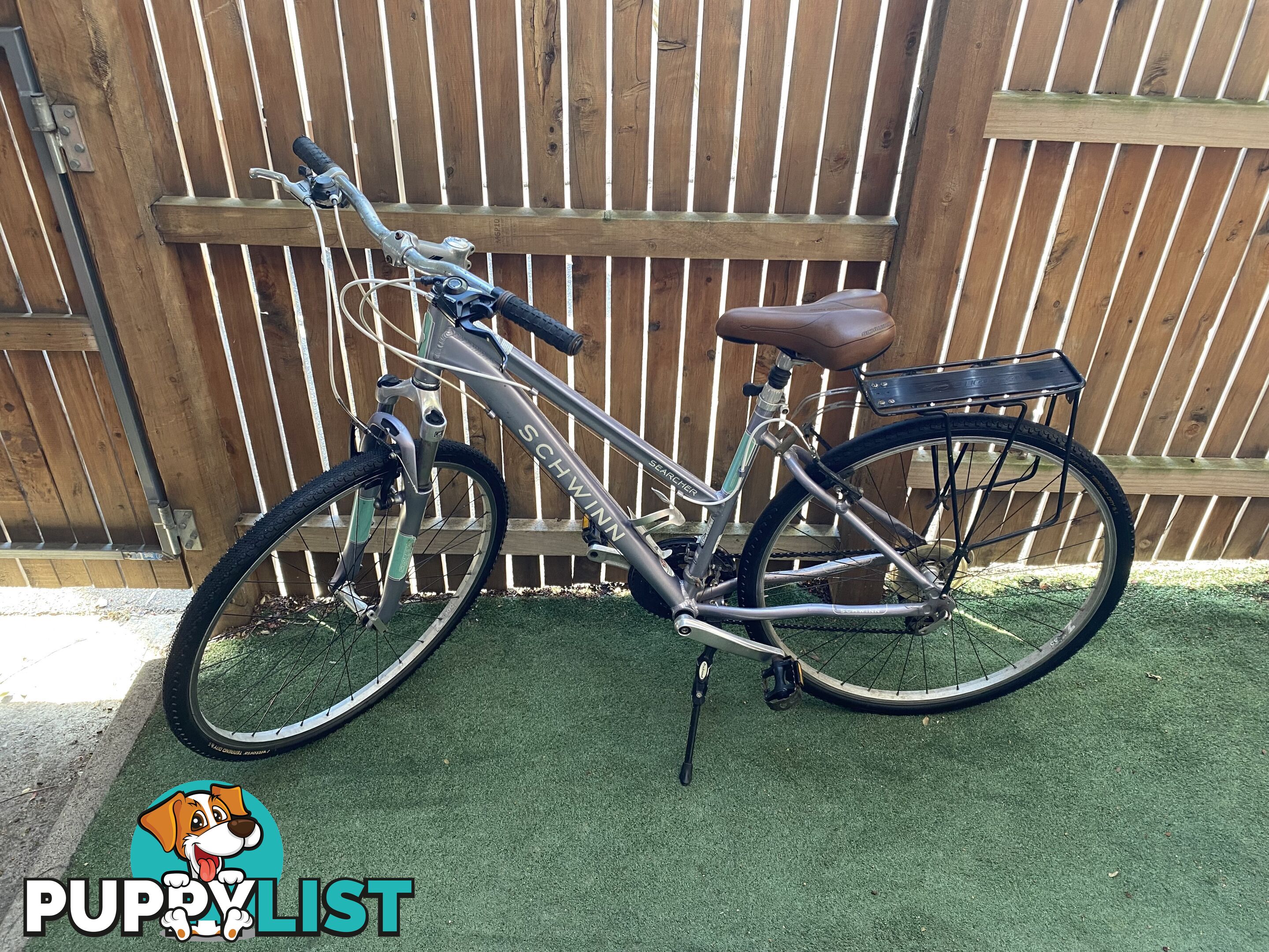 Schwinn Hybrid Bike - Good condition