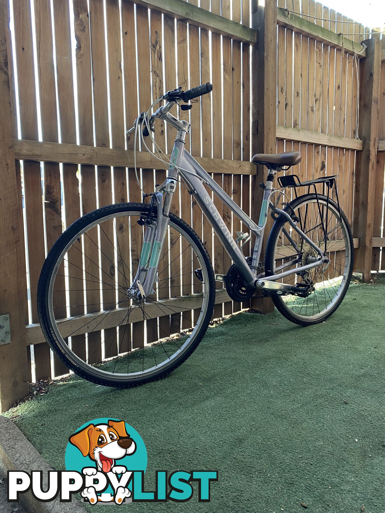 Schwinn Hybrid Bike - Good condition