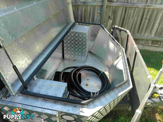 2015 Mars MAVEN with extra rooms makes it suitable for camping or temporary accommadation