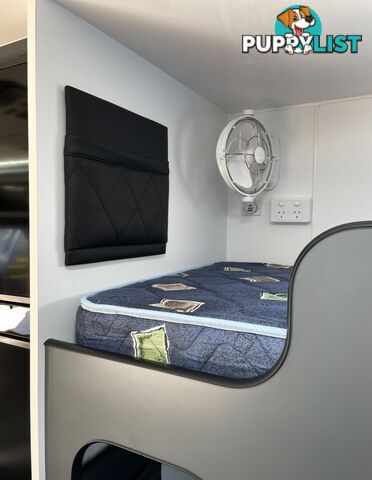 2022 Sunseeker Desert Storm Bunks
