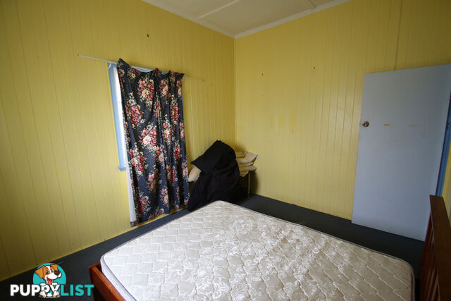 25 Bell Street MONTO QLD 4630