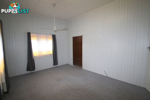 12 Boyle Street MONTO QLD 4630