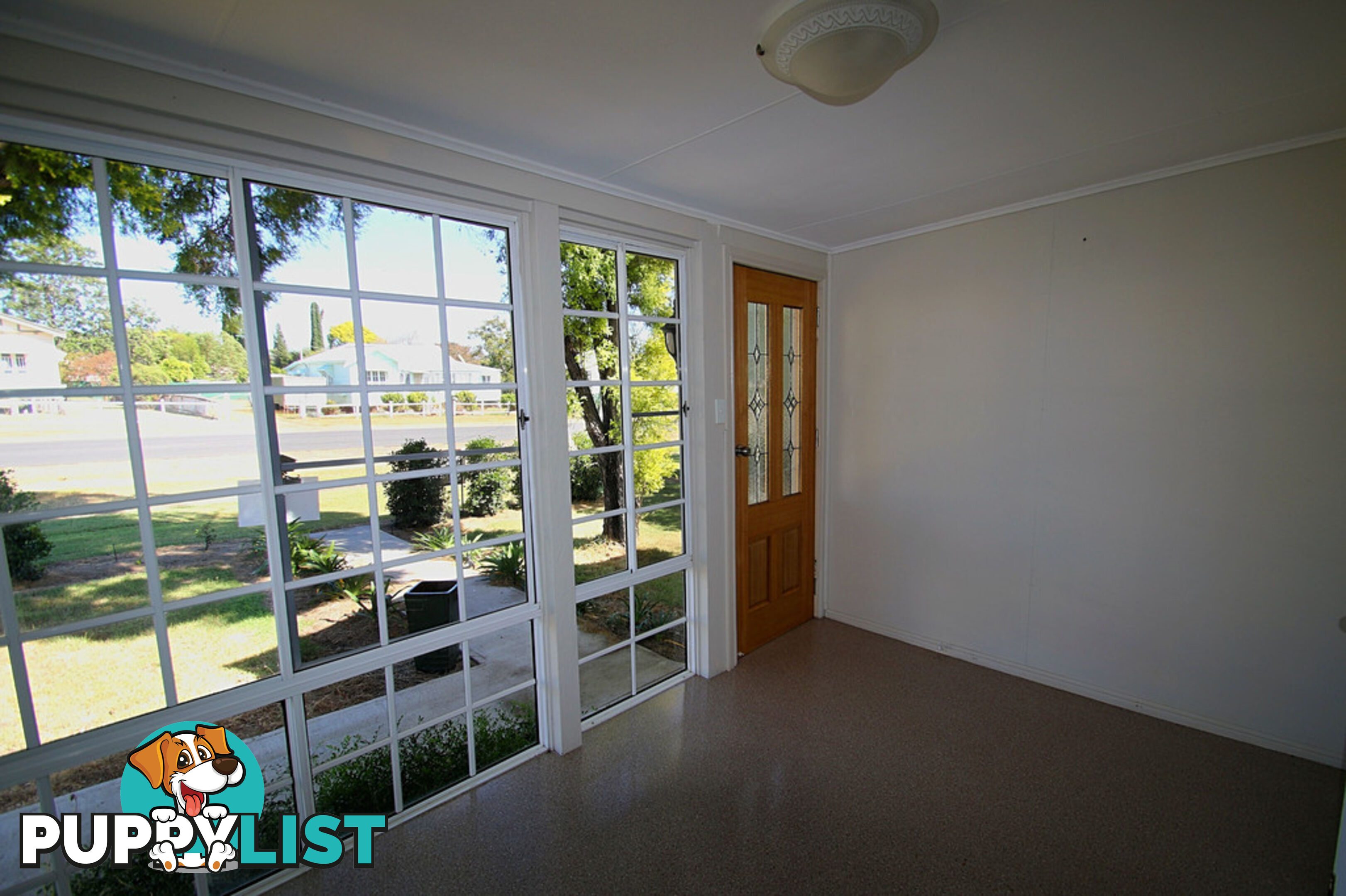 9 Faraday Street MONTO QLD 4630