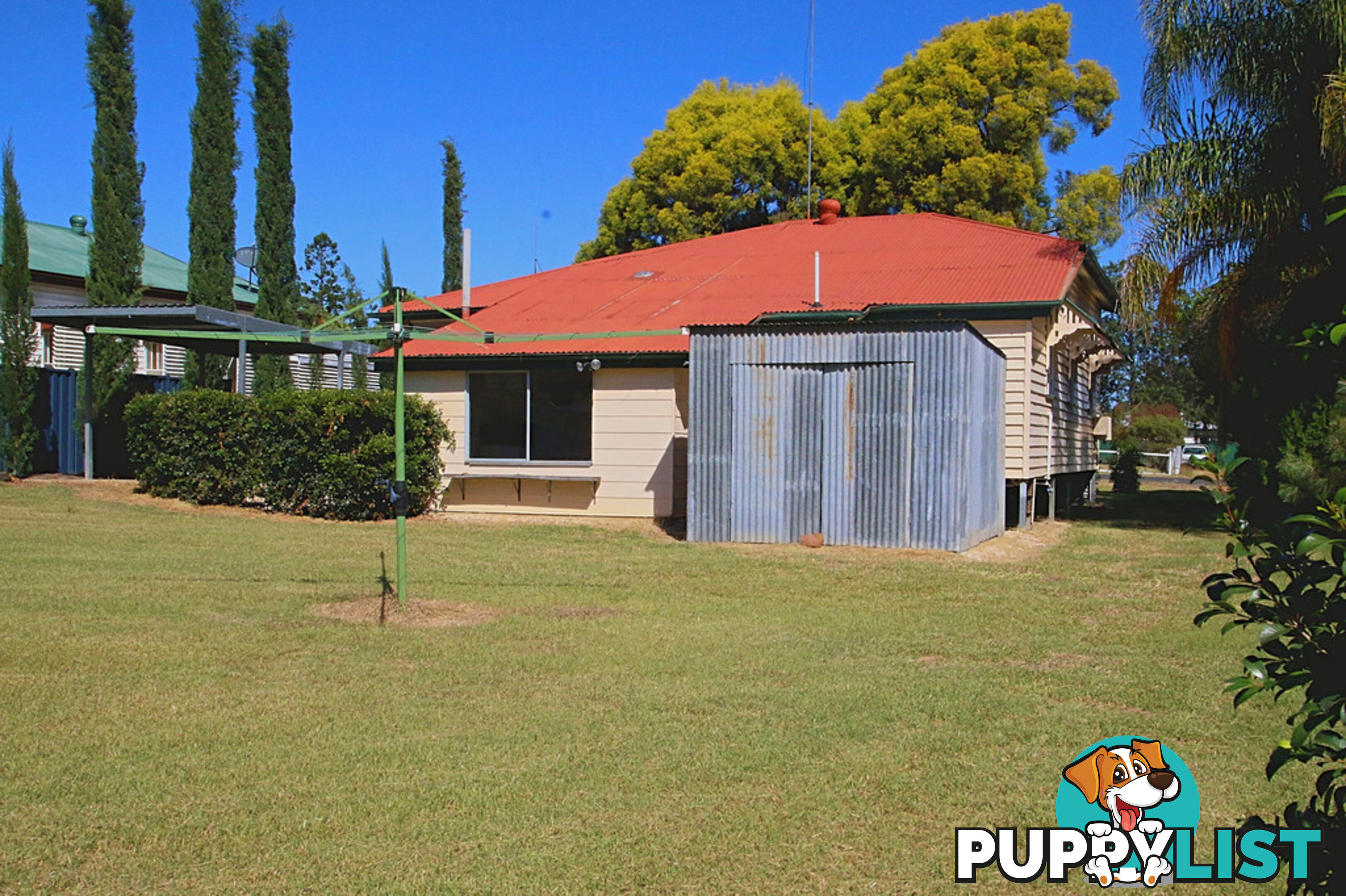 9 Faraday Street MONTO QLD 4630