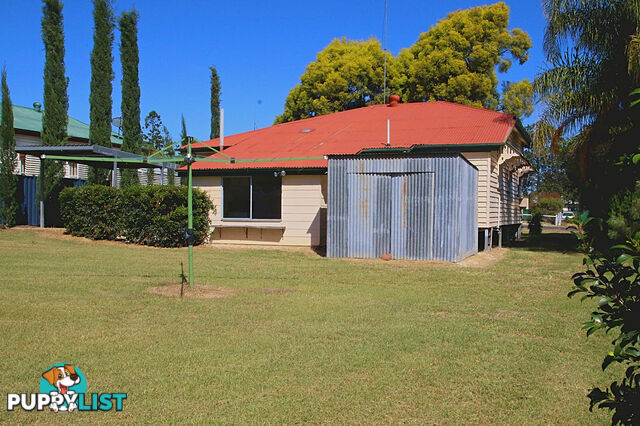 9 Faraday Street MONTO QLD 4630