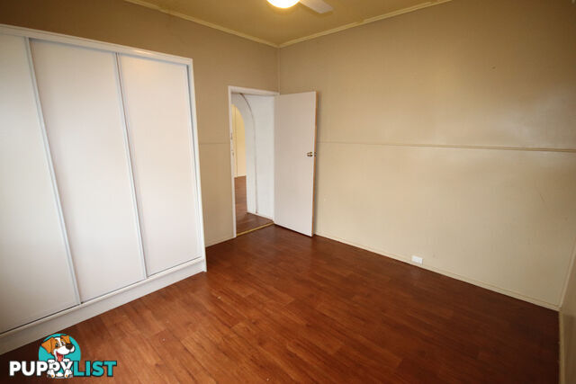 18 Flinders Street MUNDUBBERA QLD 4626