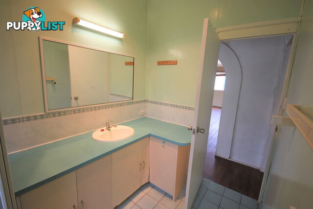 18 Flinders Street MUNDUBBERA QLD 4626