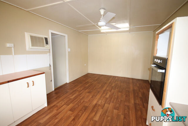 18 Flinders Street MUNDUBBERA QLD 4626