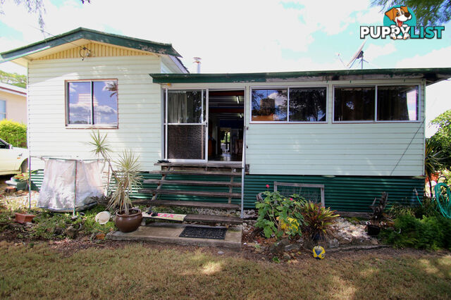 39 Edison Street MONTO QLD 4630