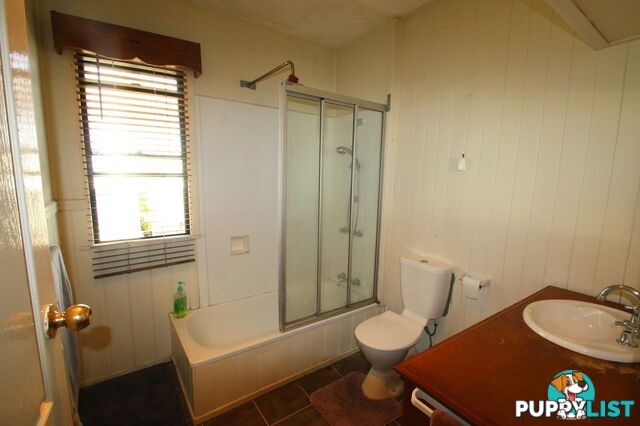 10 Boyle Street MONTO QLD 4630