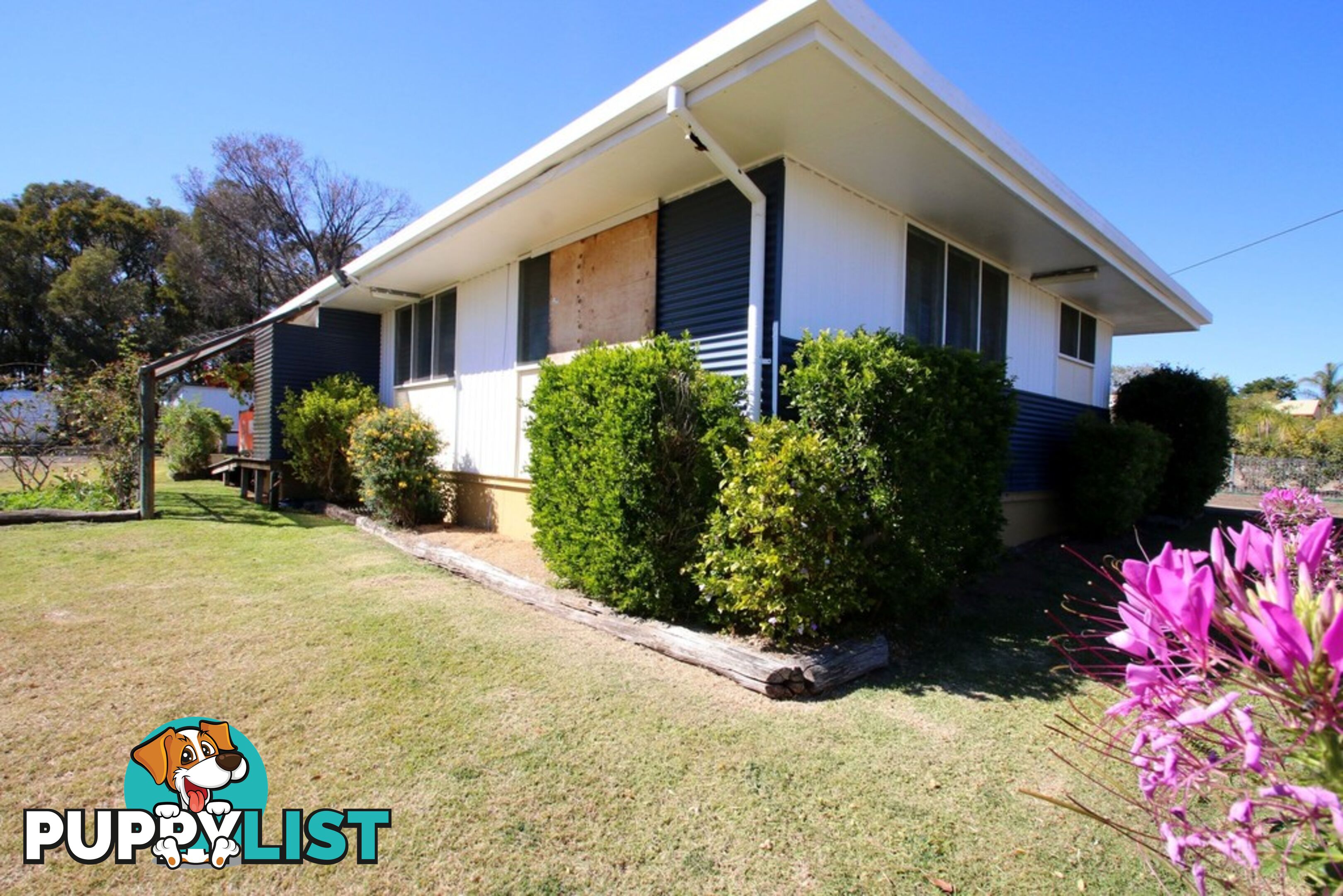 23 Edison Street MONTO QLD 4630