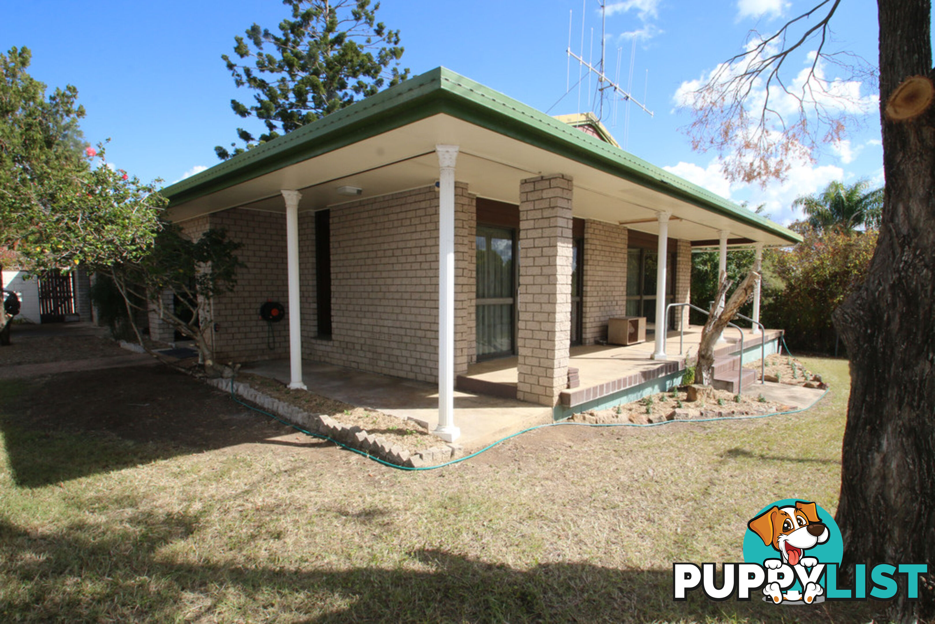 6 Rutherford Street MONTO QLD 4630