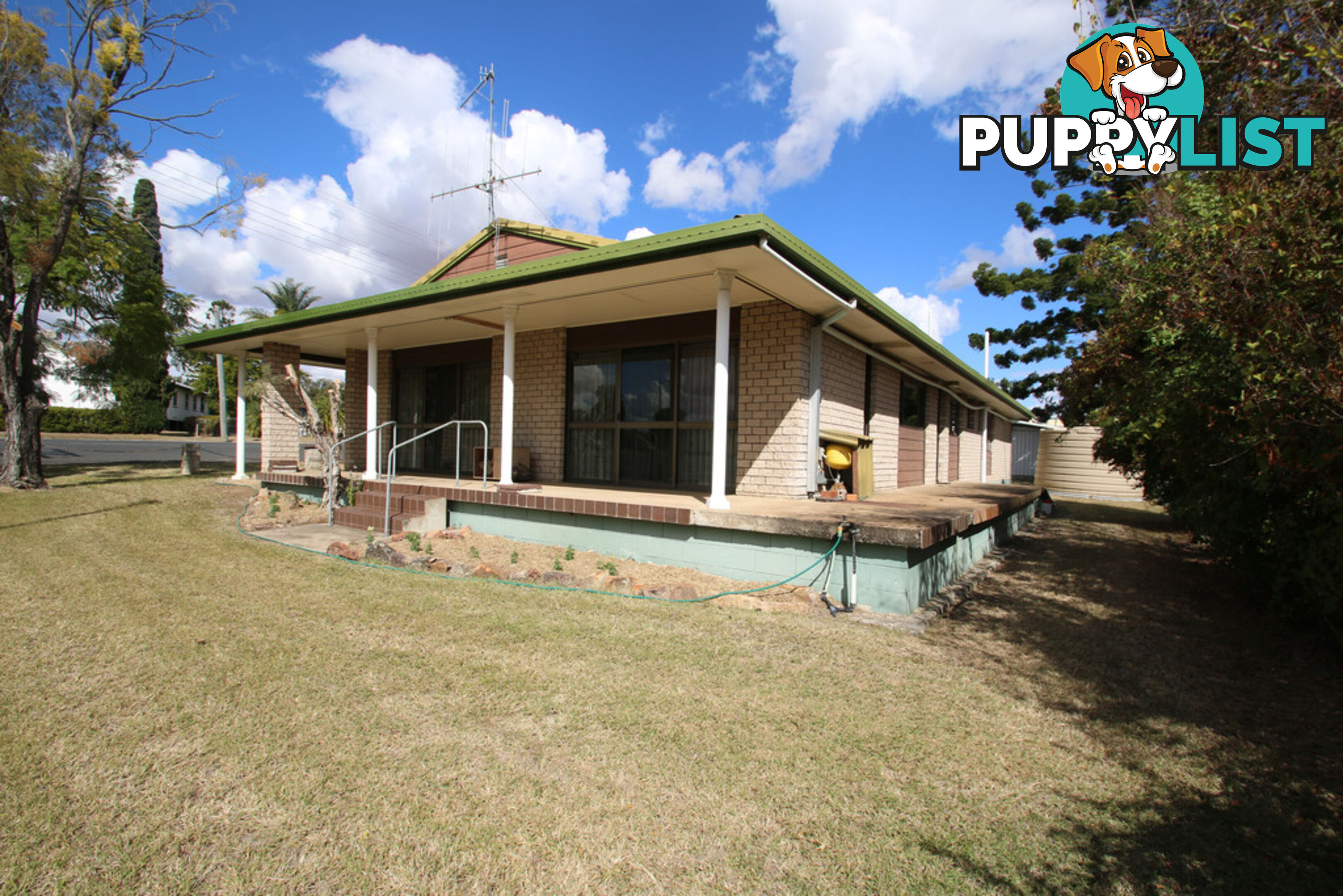 6 Rutherford Street MONTO QLD 4630