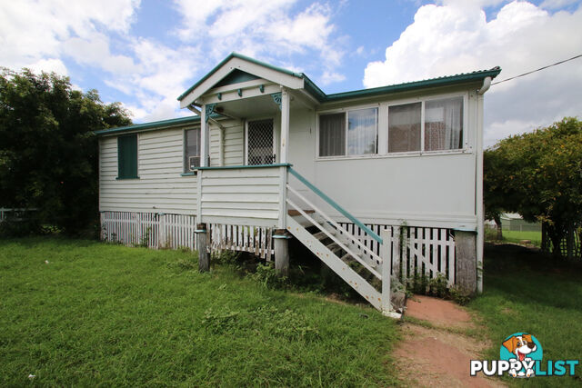 16 Dalton Street MONTO QLD 4630