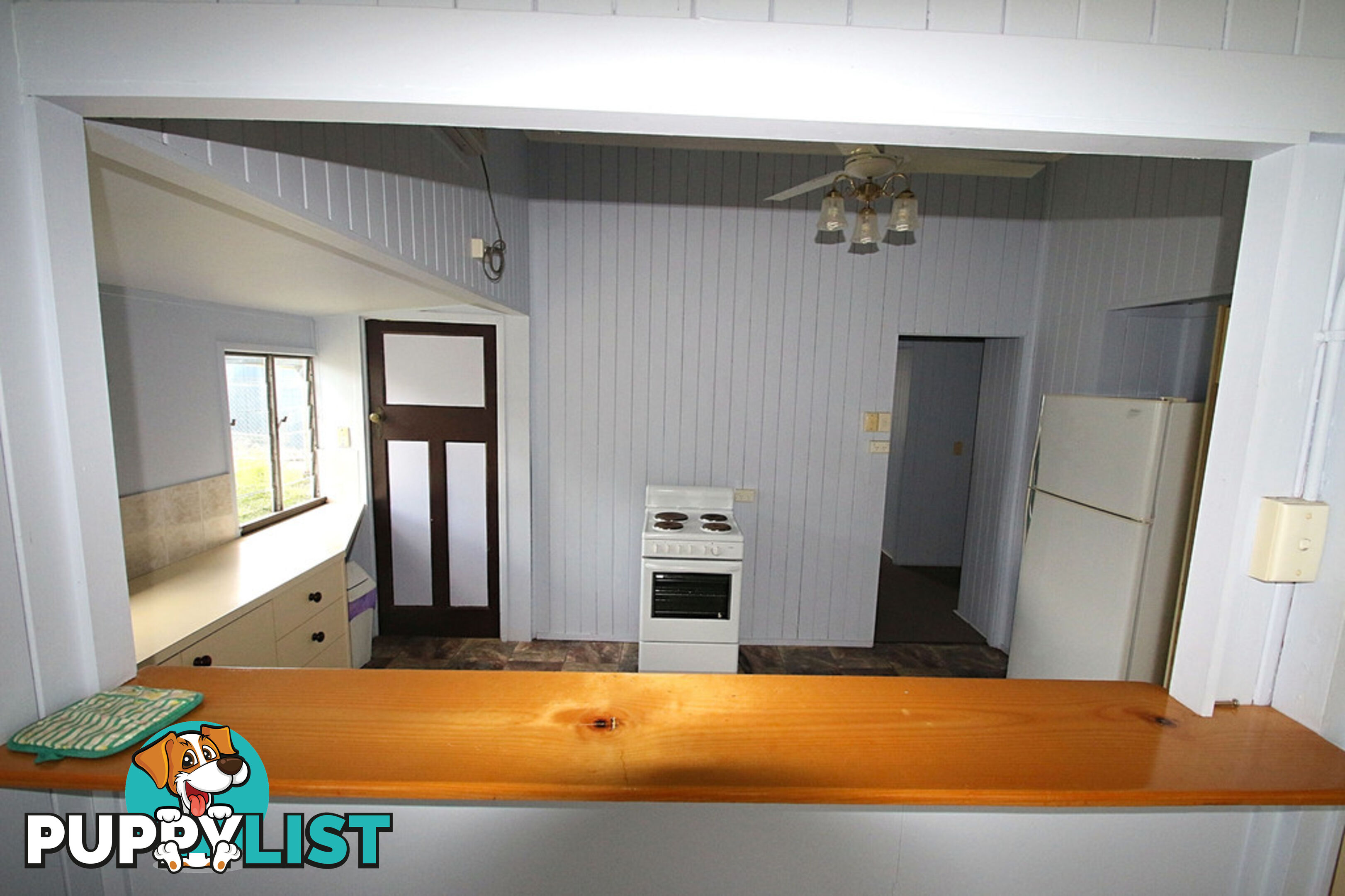 18 Lister Street MONTO QLD 4630