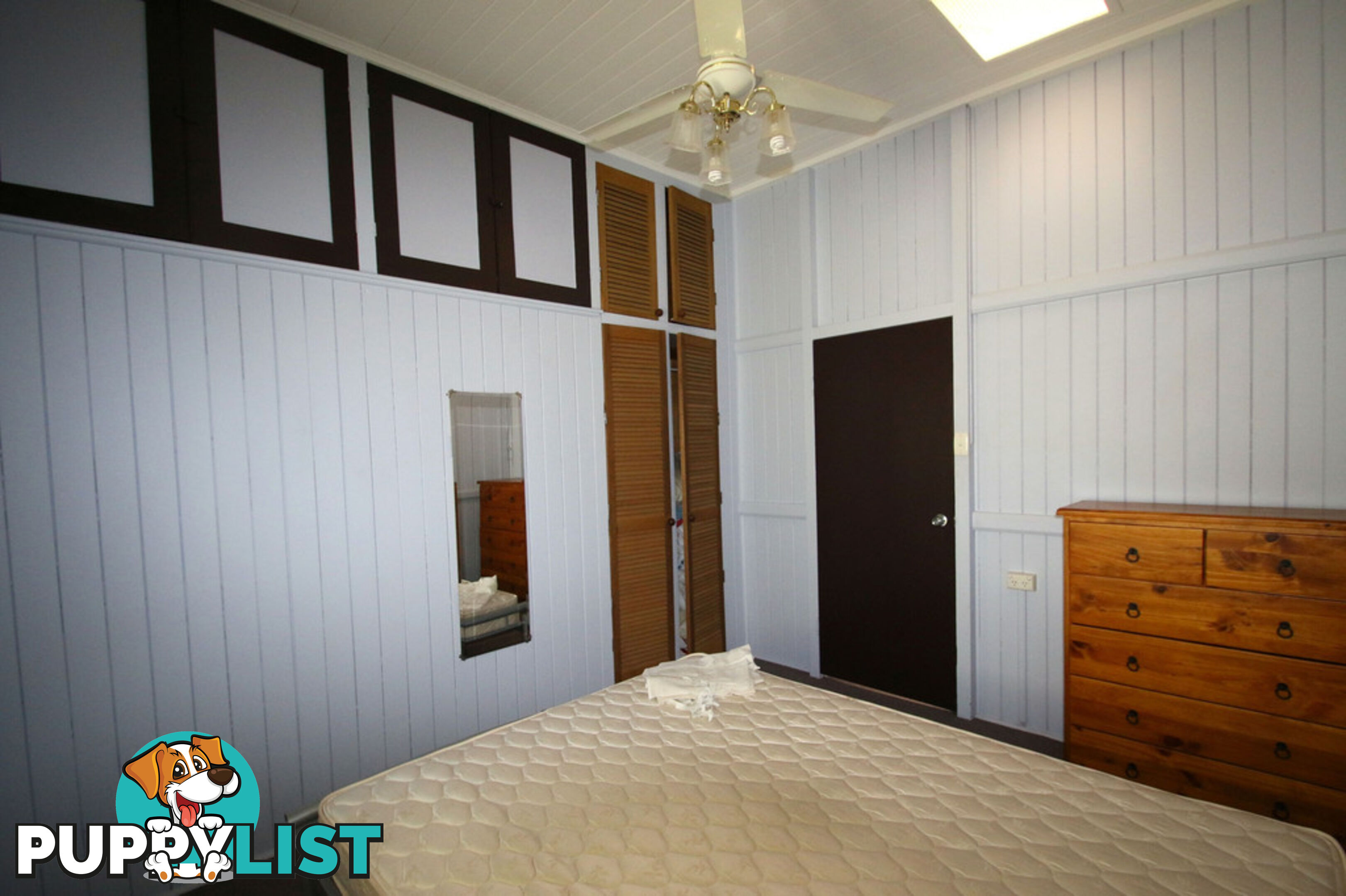 18 Lister Street MONTO QLD 4630