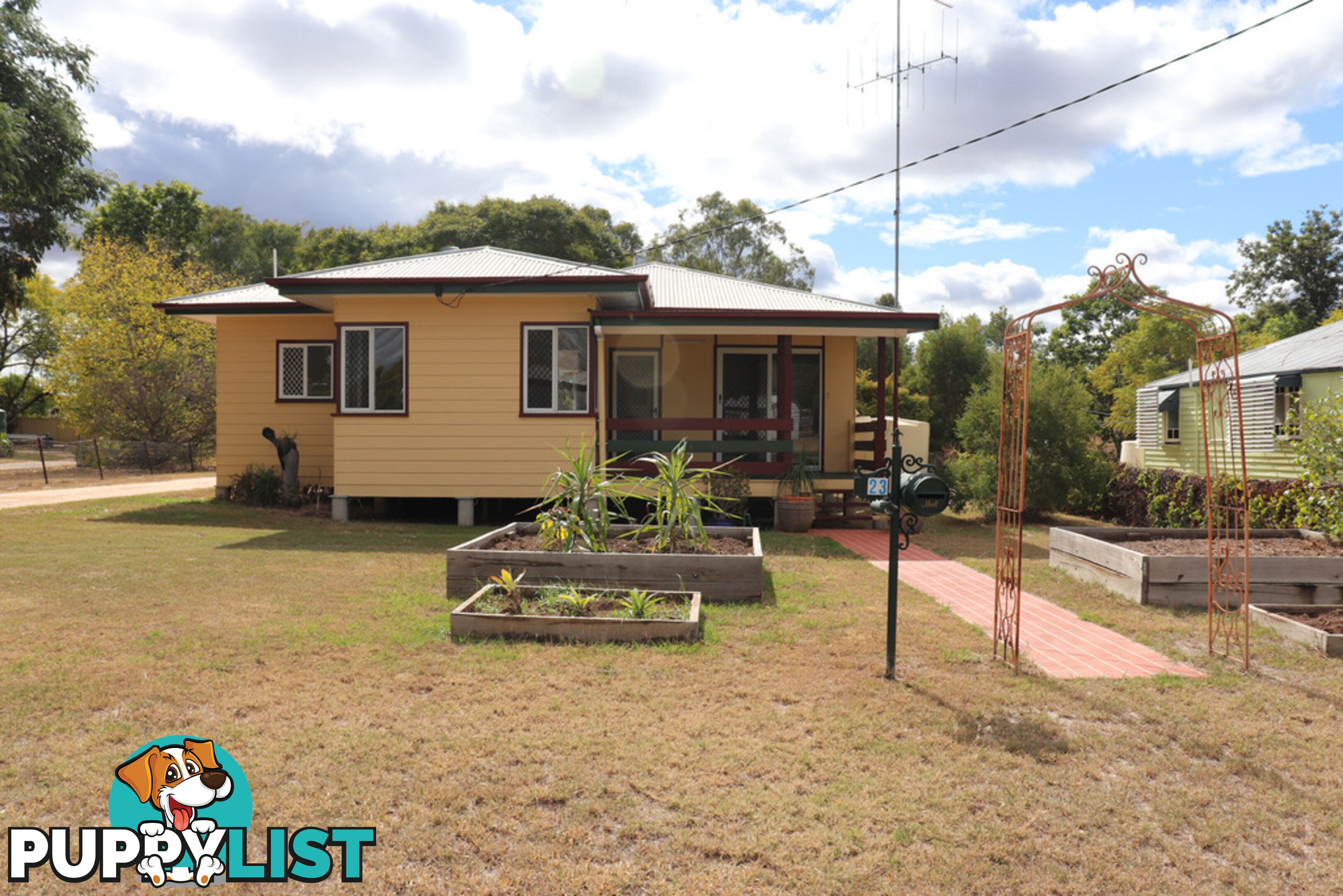 23 Flinders Street MUNDUBBERA QLD 4626