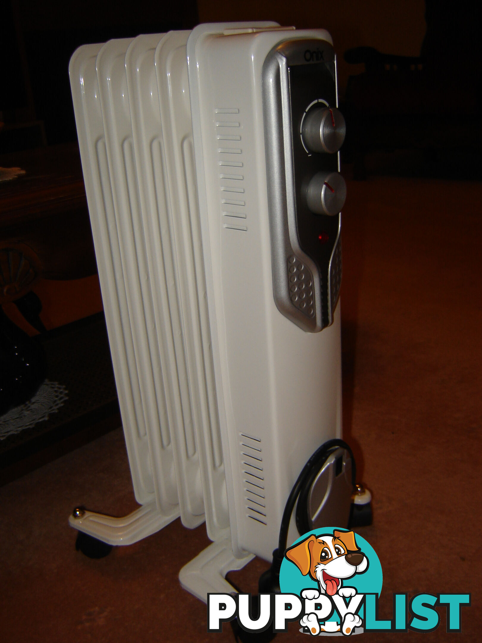 ONIX 5 FIN OIL HEATER - AS NEW - SELDOM USED