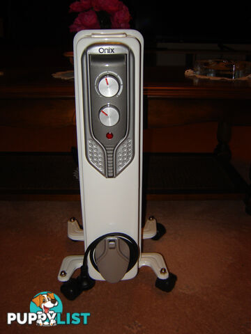 ONIX 5 FIN OIL HEATER - AS NEW - SELDOM USED