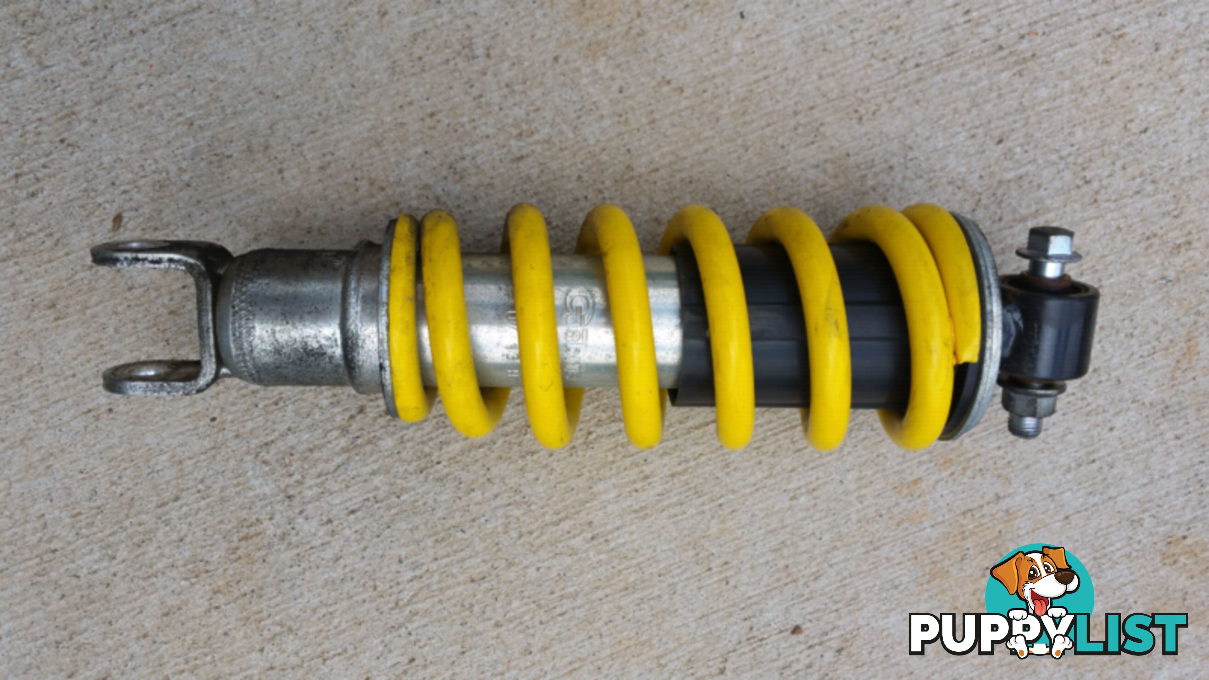 YAMAHA YZF R15 2013 REAR SHOCK ABSORBER SUSPENSION