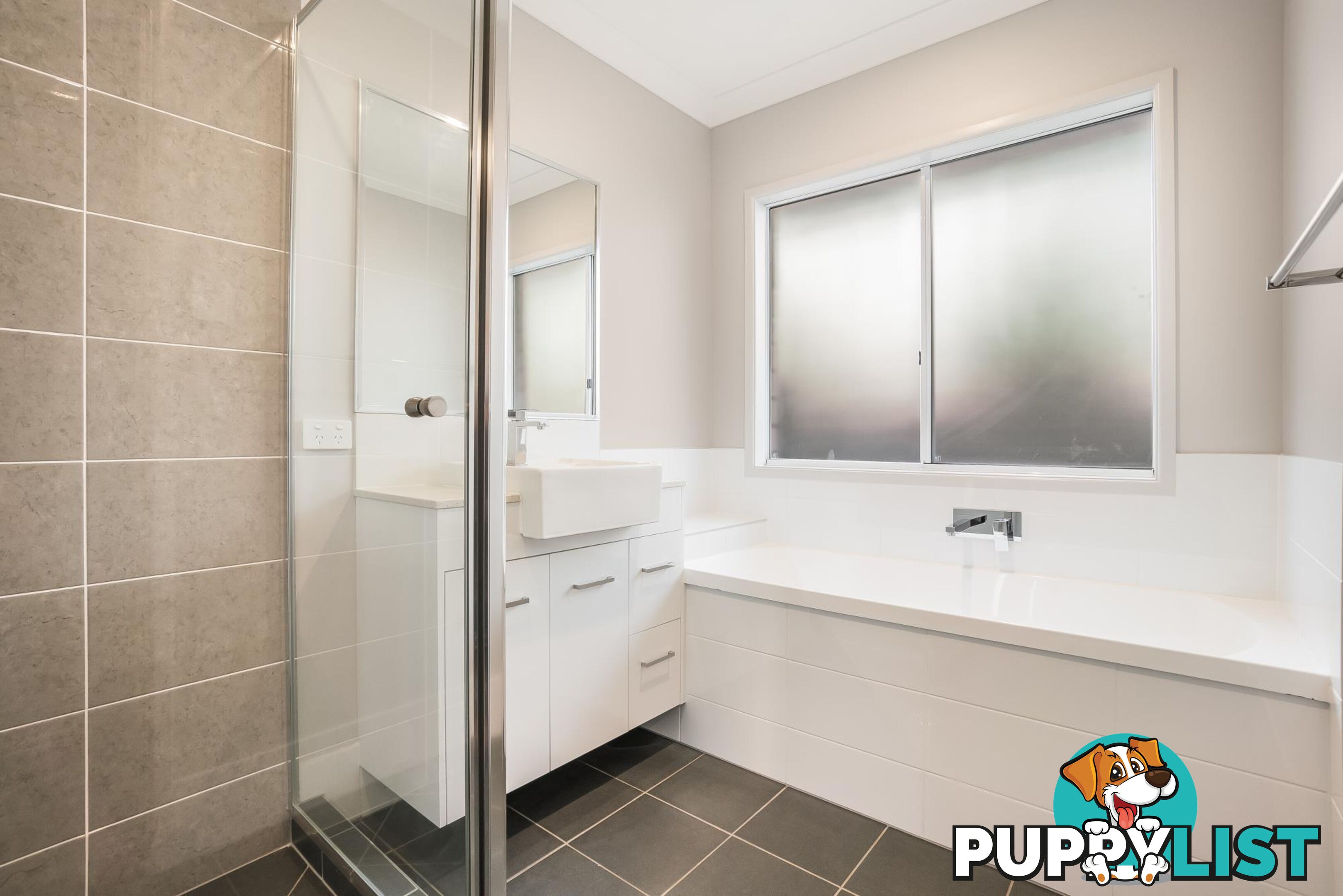 22 & 22A Evergreen Drive GOONELLABAH NSW 2480