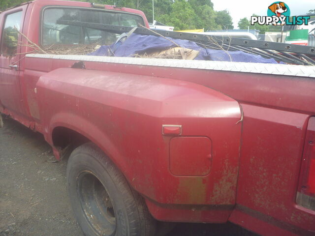 2004 Ford F250 Superduty XLT (10 Currently being dismantled)