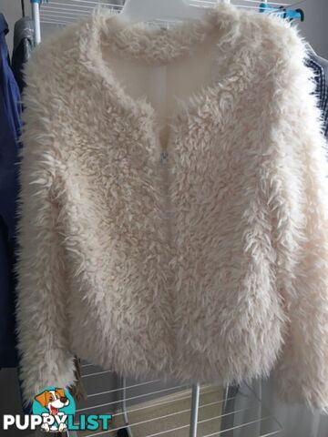 White Fur (fake) Jacket - Dress up