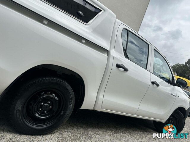 2017 TOYOTA HILUX WORKMATE TGN121R MY17 UTE TRAY, 4 DOORS, 5 SEATS