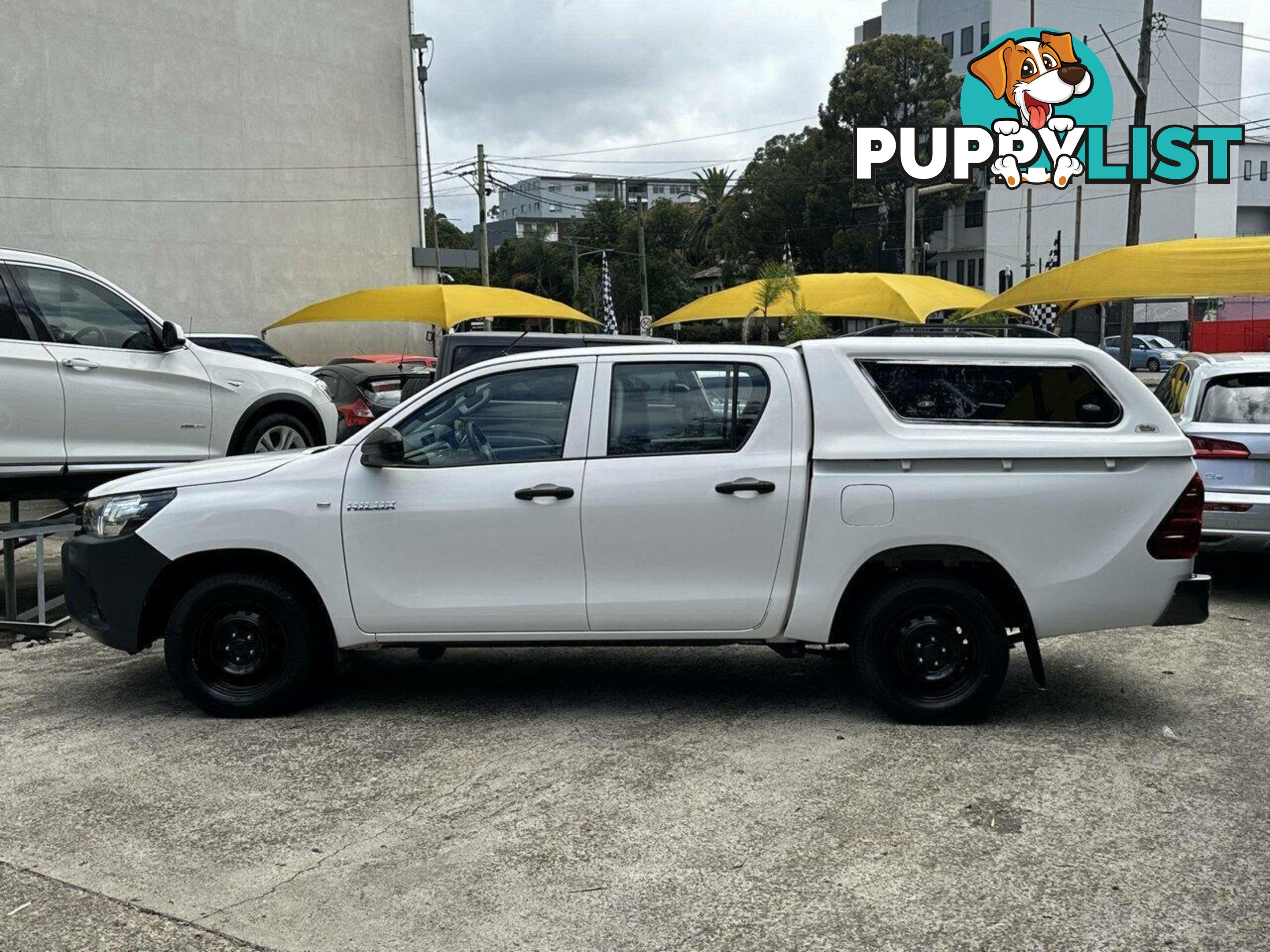 2017 TOYOTA HILUX WORKMATE TGN121R MY17 UTE TRAY, 4 DOORS, 5 SEATS